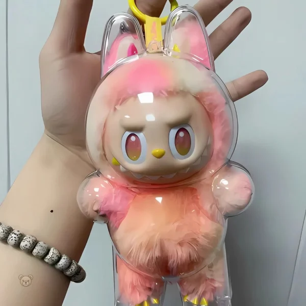 Labubu debout, coque de protection robuste