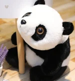 Doux panda en peluche, parfait pour les câlins