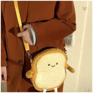 Sac en peluche Toast, bandoulière pratique pour un look décontracté