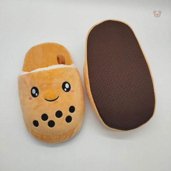 Chaussons en peluche tendance pour les tout-petits