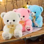Ours en peluche doux et coloré pour enfants