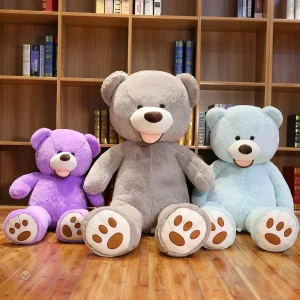 Ours en peluche géant avec un sourire accueillant