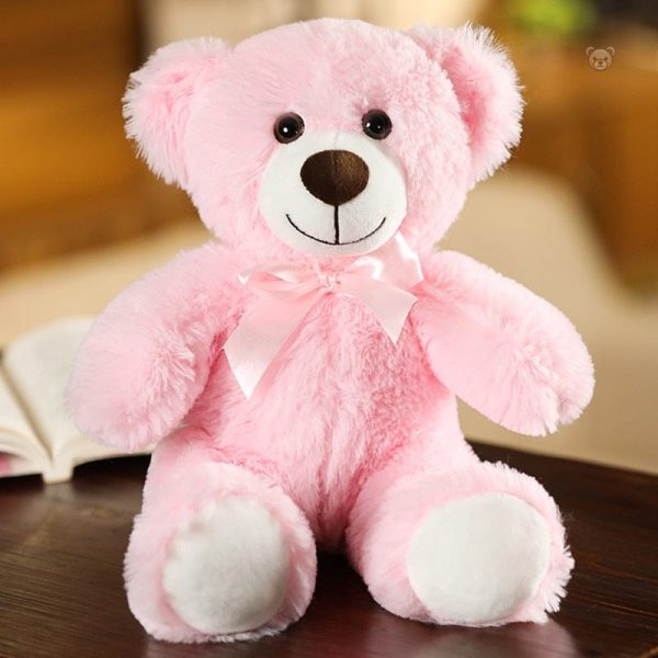 Petit ours en peluche doux et câlin