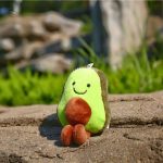Joli porte-clés en peluche représentant un avocat