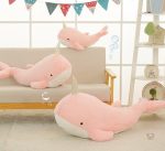 Baleine en peluche avec corne, idéale pour les câlins