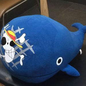 Baleine Laboon en peluche, idéale pour les câlins marins