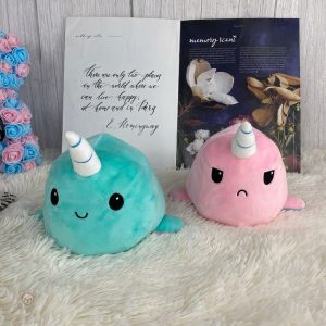 Baleine en peluche, design licorne blanche et adorable