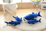 Peluche requin baleine bleue à points blancs