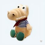 Peluche crocodile marron pour bébé