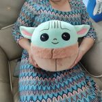 Bébé Yoda en peluche, parfait pour les câlins et jeux
