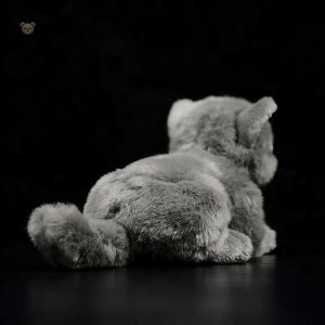 Peluche câline chat britannique, compagnon tendre pour les enfants