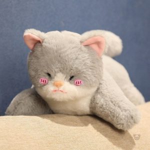 Peluche croisée chat et requin, un compagnon ludique