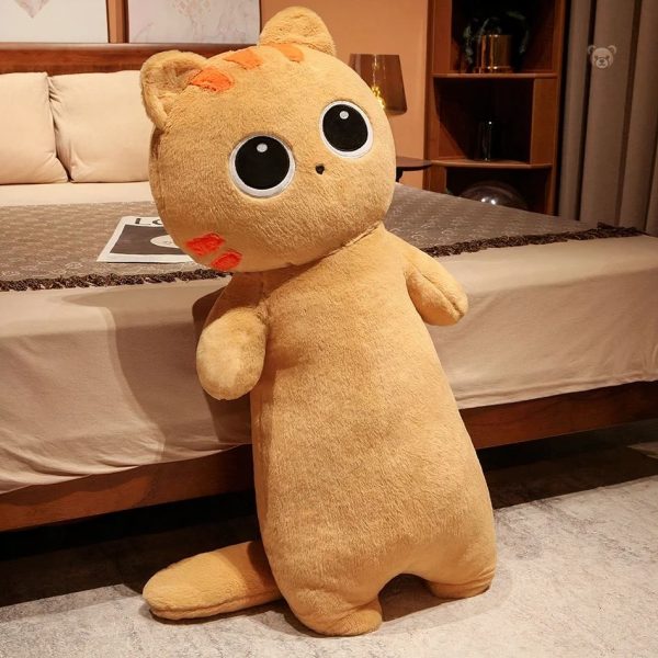 Peluche géante chat pour embellir l'intérieur