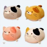 Peluche chat douce pour un confort cocooning en chambre d'enfant