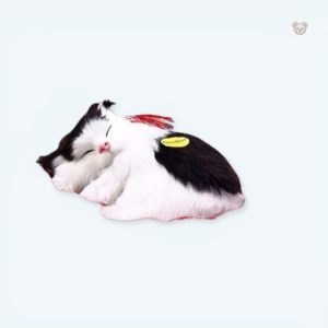 Peluche chat tigré gris doux pour le sommeil cocooning