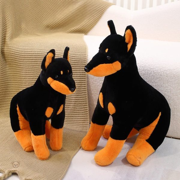 peluche-chien-doberman-noir-et-marron-assis-1 Peluche chien doberman noir et marron assis