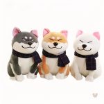 Compagnon peluche chien gris, doux et réconfortant pour les enfants