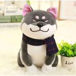 Peluche douce de chien gris, accessoire cosy pour la chambre d’enfant