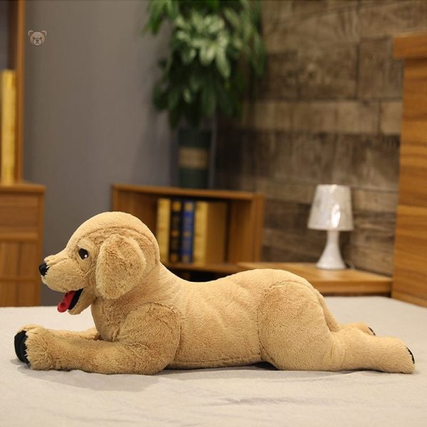 Peluche douce représentant un labrador marron