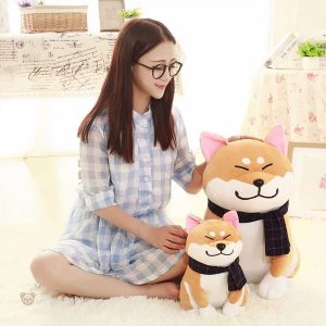 Compagnon en peluche marron idéal pour les tout-petits