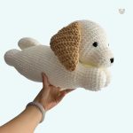 Peluche chien douce et confortable, parfait pour se détendre