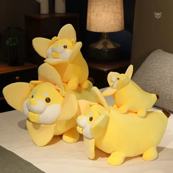 Chien shiba inu en peluche au look original de banane