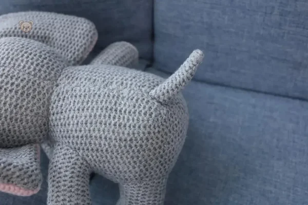 Peluche au crochet en forme d'éléphant, douce et colorée