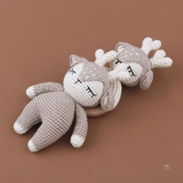 Peluche faon gris, artisanale en crochet