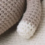 Peluche grise en crochet, cadeau parfait pour enfants