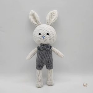 Lapin en crochet, compagnon tendre pour Pâques