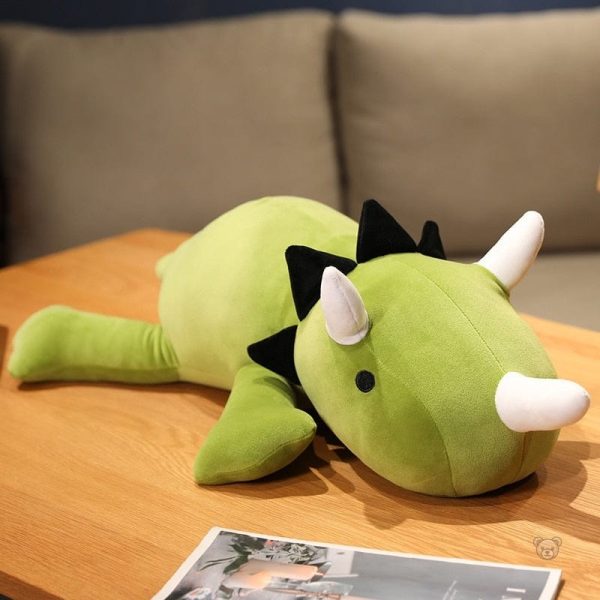 Doudou dinosaure à cornes adorables