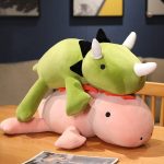 Peluche dinosaure doux et câlin