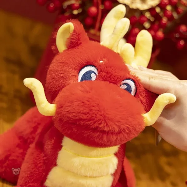 Peluche dragon avec cornes, compagnon de jeu idéal