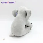 Peluches éléphants pour une décoration ludique