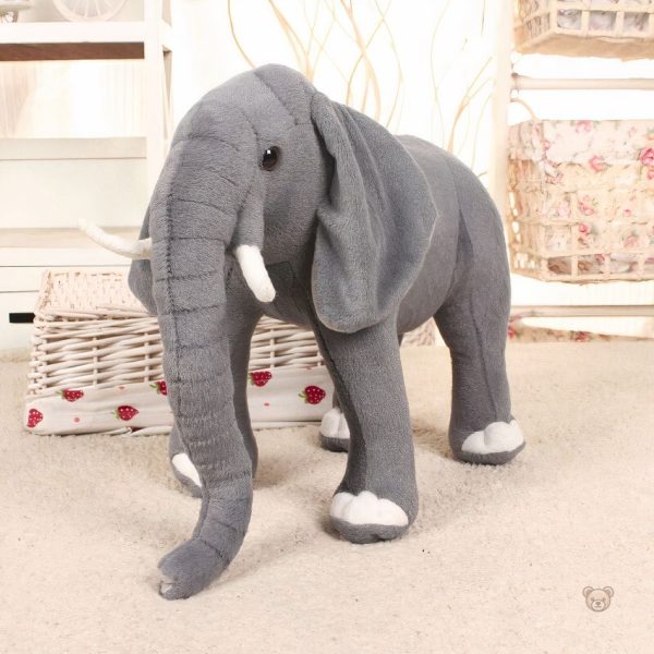 Peluche éléphant réaliste en peluche douce pour un confort optimal