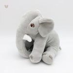 Éléphant en peluche mignon, compagnon tendre pour enfants