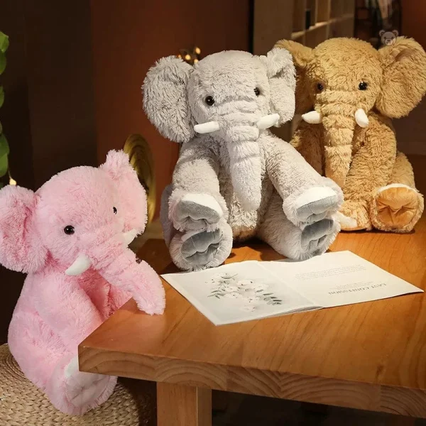 peluche-elephant-poilu-aux-petites-defenses-1