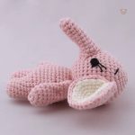 Éléphant en peluche rose au crochet pour tout-petits