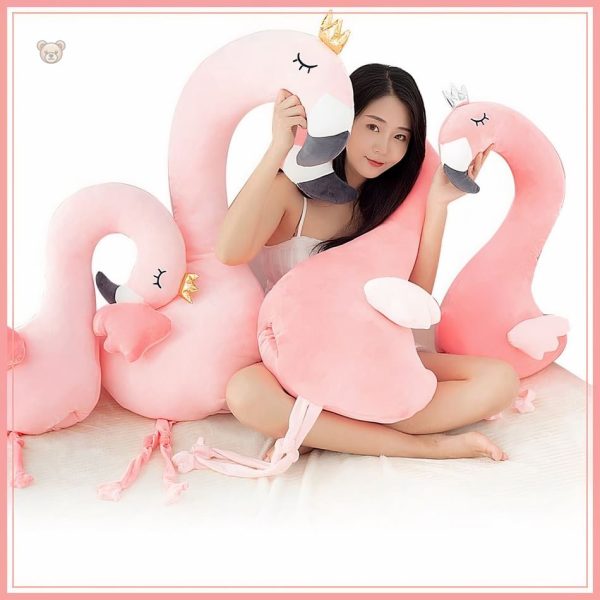 Accessoire de chambre enfant : peluche flamant rose