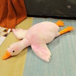 Canard en peluche, compagnon de jeu idéal