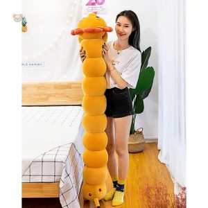 Peluche roi lion pour un décor chaleureux et ludique