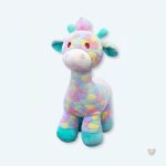 Peluche girafe douce arc-en-ciel pour chambre d'enfant