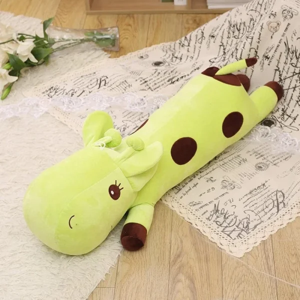 peluche-girafe-geante-verte-1