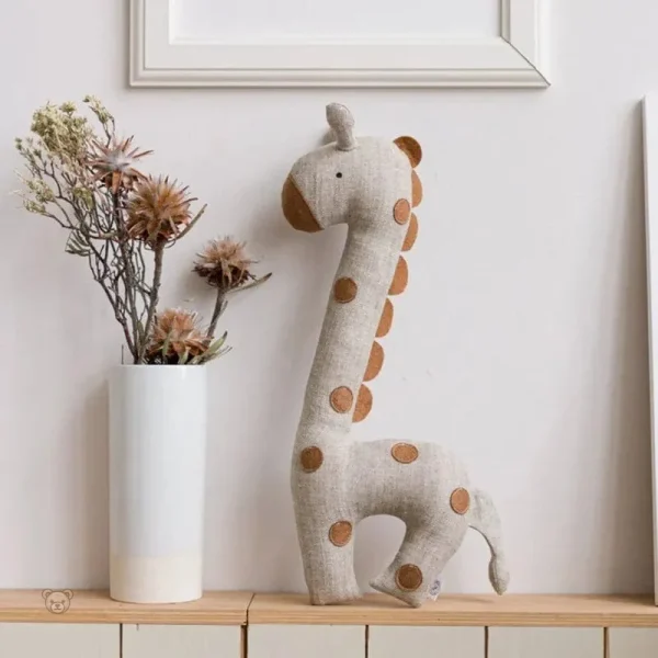 peluche-girafe-mignonne-et-douce-1 Peluche girafe douce et mignonne pour les câlins