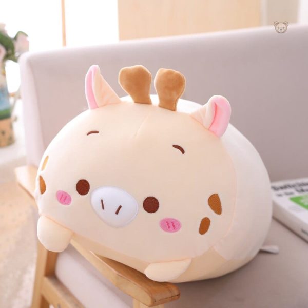peluche-girafe-squishmallow-aux-joues-roses-1 Peluche girafe squishmallow aux joues roses douce et câline