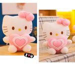 Doux câlin Hello Kitty pour moments tendres