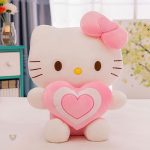 Peluche douce Hello Kitty, symbole d'amour et tendresse