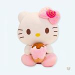 Peluche Hello Kitty douce et estivale