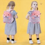 Doux sac à dos hérisson en peluche pour les petits