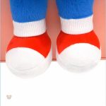 Hérisson en peluche, parfait pour les moments de tendresse